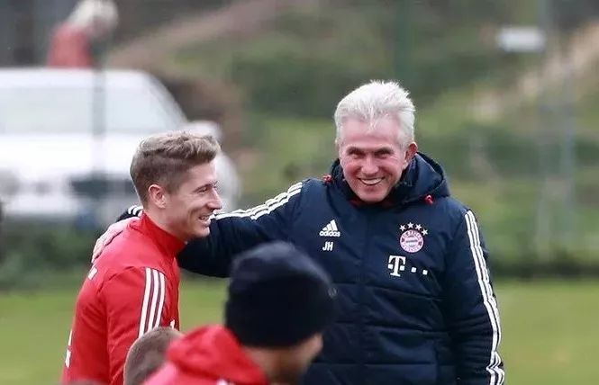 那不勒斯的 那不勒斯的