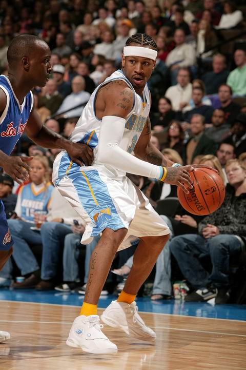 到更衣室的 到更衣室的