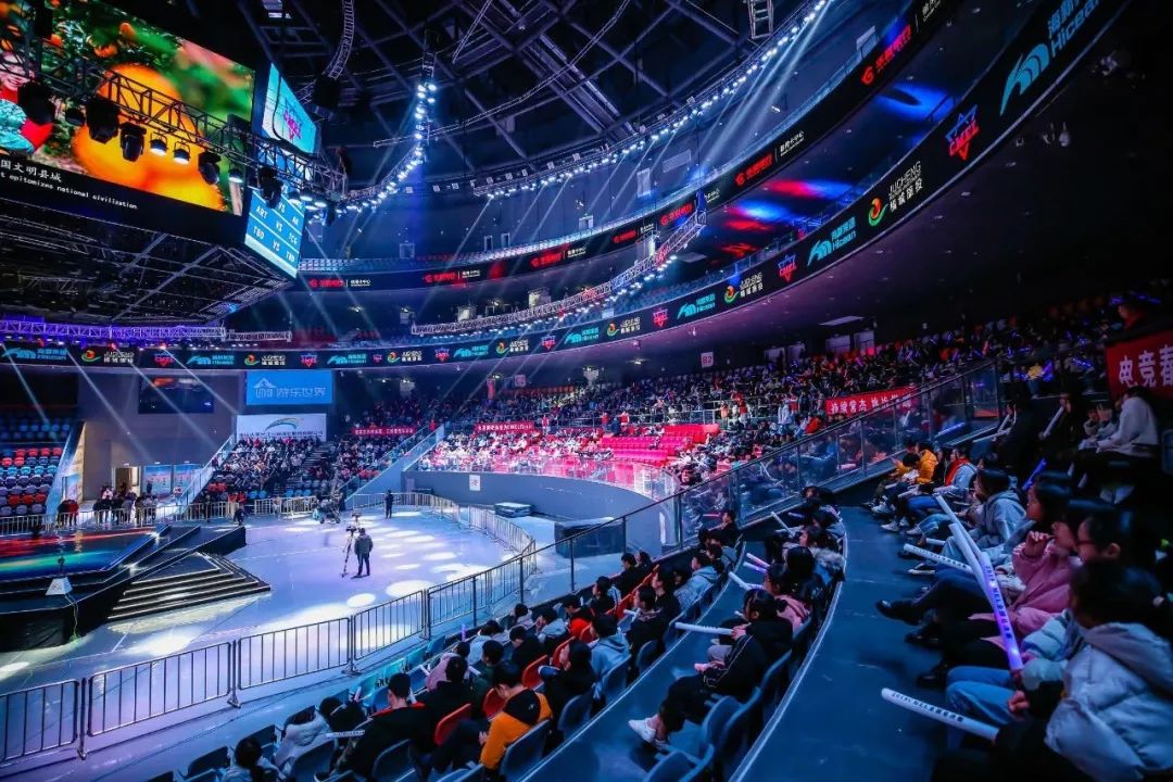 同样拼尽全 同样拼尽全