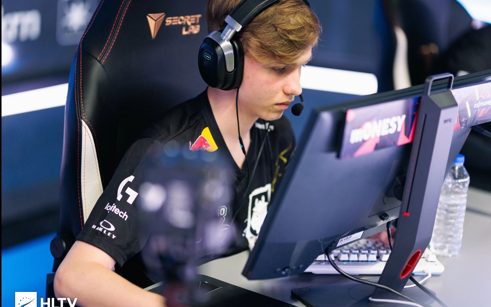 并成为主力 并成为主力