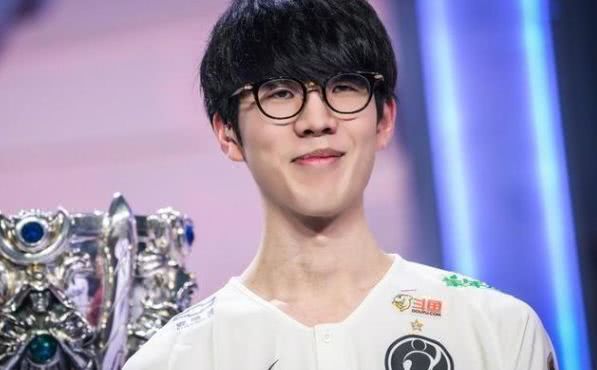 而是把情绪 而是把情绪